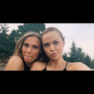 Meet your Posher, Alexis